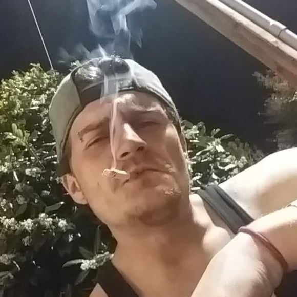 Meet your Posher, Cody - Picture 1 of 1